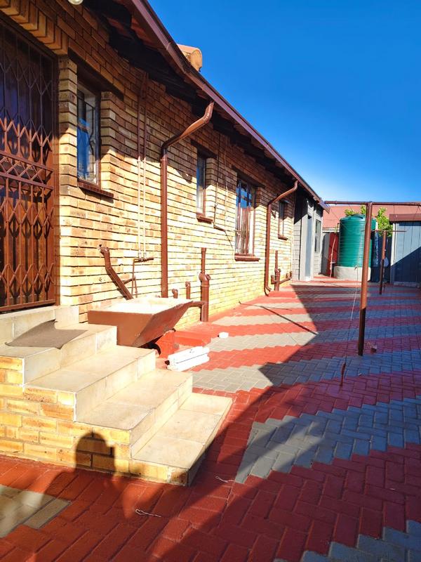 3 Bedroom Property for Sale in Geelhoutpark North West